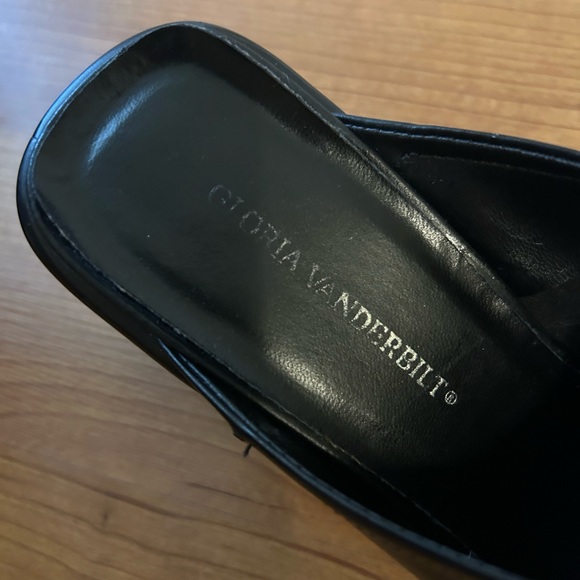 Square-toe Mules - Picture 6 of 6